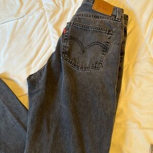Levi’s 28x30 black deni